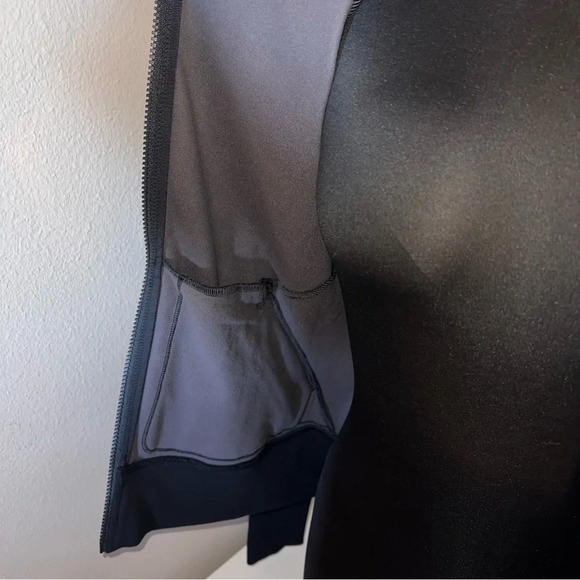 Athleta Triumph Printed Hoodie Size XXS - Picture 7 of 9